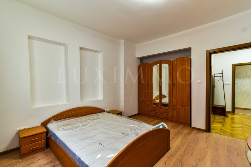 De inchiriat  1 dormitor Sofia , Țentâr , 74 mp | 81721369 - imagine [6]
