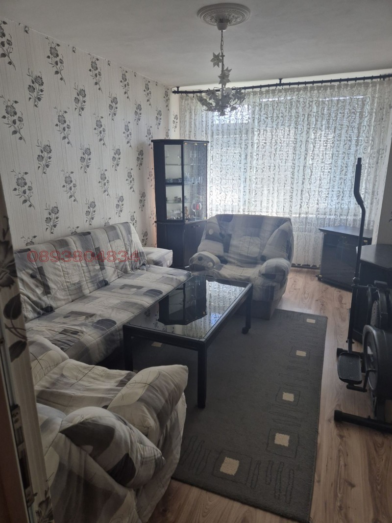 K pronájmu  2 ložnice oblast Sofia , Božurište , 66 m2 | 68862920