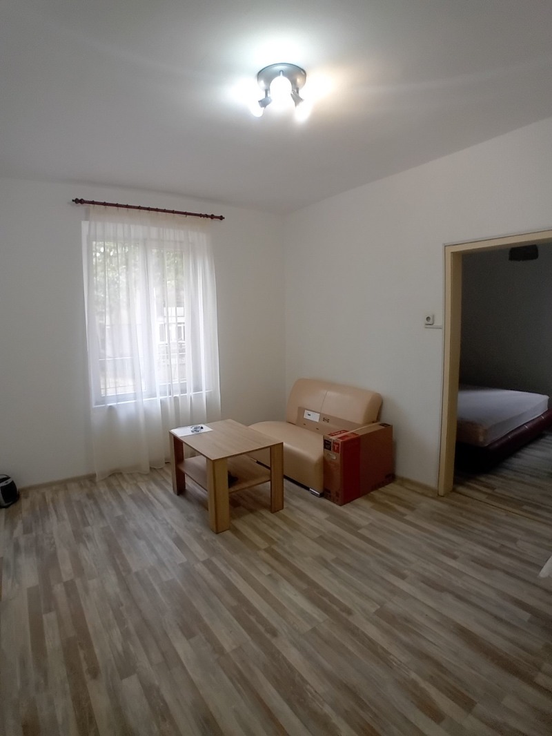Vuokrattavana  1 makuuhuone Sofia , Krasna poljana 1 , 60 neliömetriä | 13179597