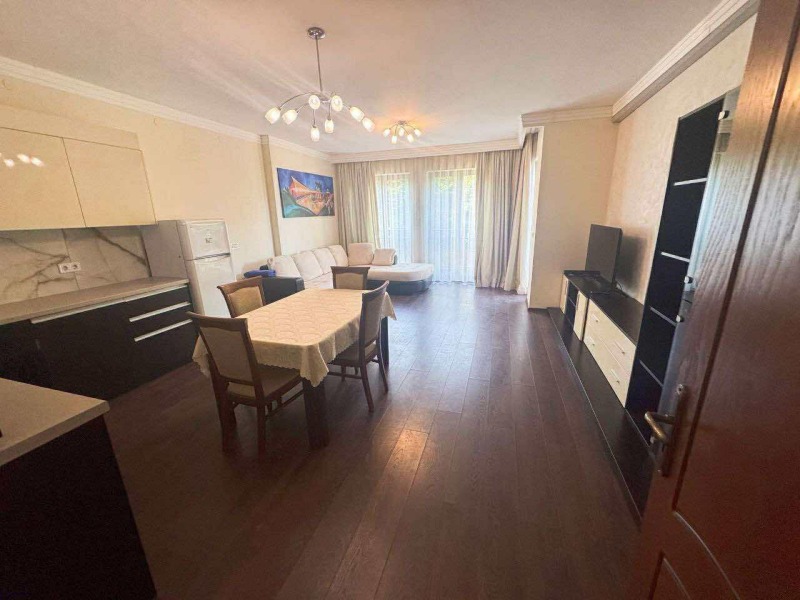 Под наем 3-СТАЕН, град Варна, к.к. Св.Св. Константин и Елена • 1200 € • 14983221 — Holmes.bg