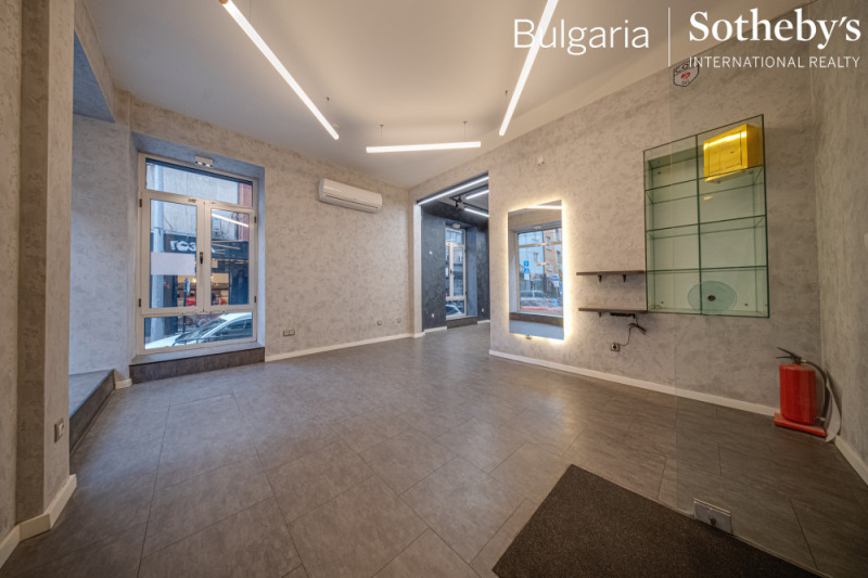 Дава под наем МАГАЗИН, гр. София, Център, снимка 2 - Магазини - 52526203