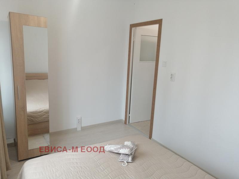 Издаје се  Студио Софија , Лјулин 10 , 50 м2 | 46205977 - слика [9]