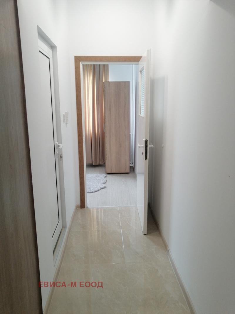Издаје се  Студио Софија , Лјулин 10 , 50 м2 | 46205977 - слика [10]