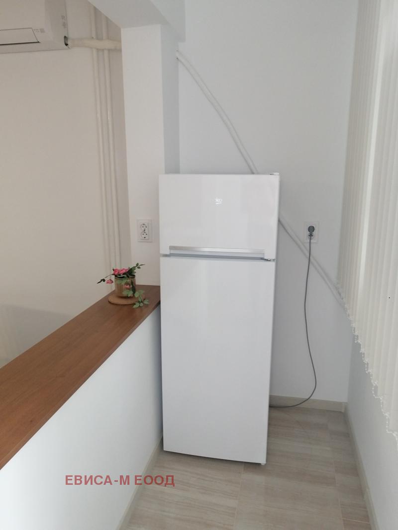 Издаје се  Студио Софија , Лјулин 10 , 50 м2 | 46205977 - слика [5]