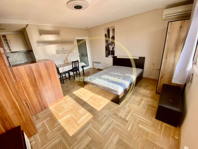 En renta  Estudio Sofia , Mladost 4 , 30 metros cuadrados | 88928732