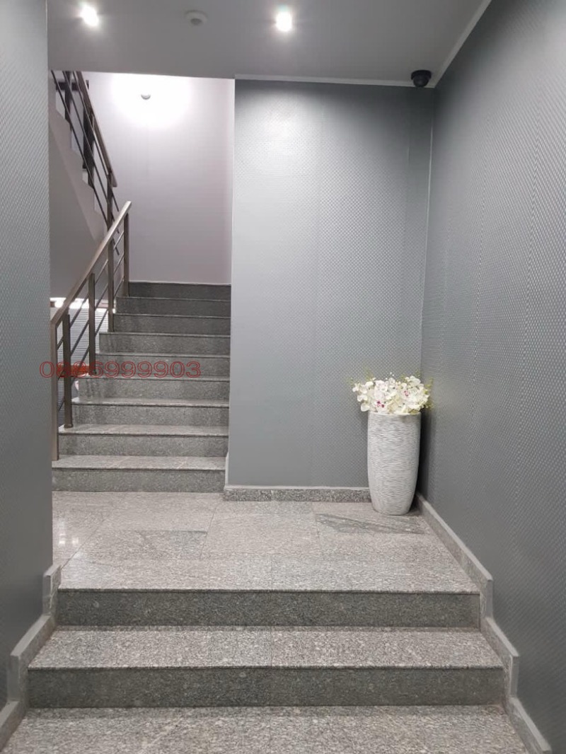 Para alugar  1 quarto Plovdiv , Karchiiaka , 85 m² | 60366128 - imagem [2]