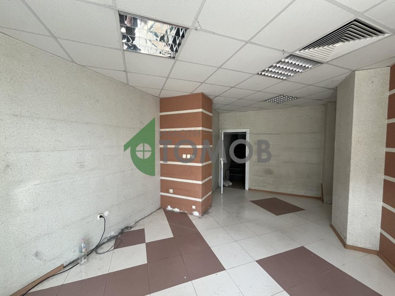 Дава под Наем ОФИС в град Шумен, Център - 140 кв.м / 767 € » 1 500.12 лв., ИМОТИ ТОМОВ