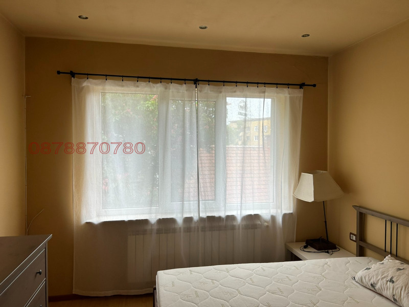 Zu vermieten  3+ Schlafzimmer Sofia , Zentar , 300 qm | 65981073 - Bild [11]
