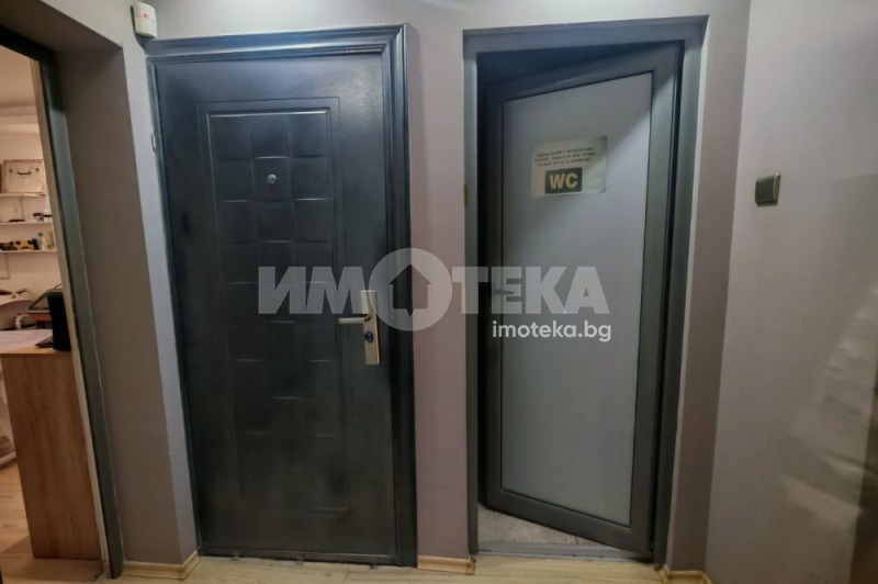 Дава под наем МАГАЗИН, гр. Пловдив, Тракия, снимка 4 - Магазини - 53197047