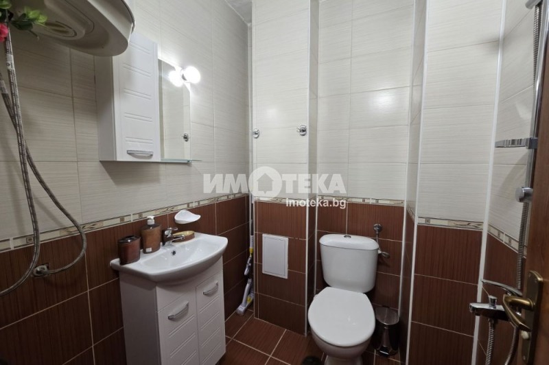 Te huur  1 slaapkamer Plovdiv , Mladezjki Chalm , 60 m² | 53983983 - afbeelding [14]