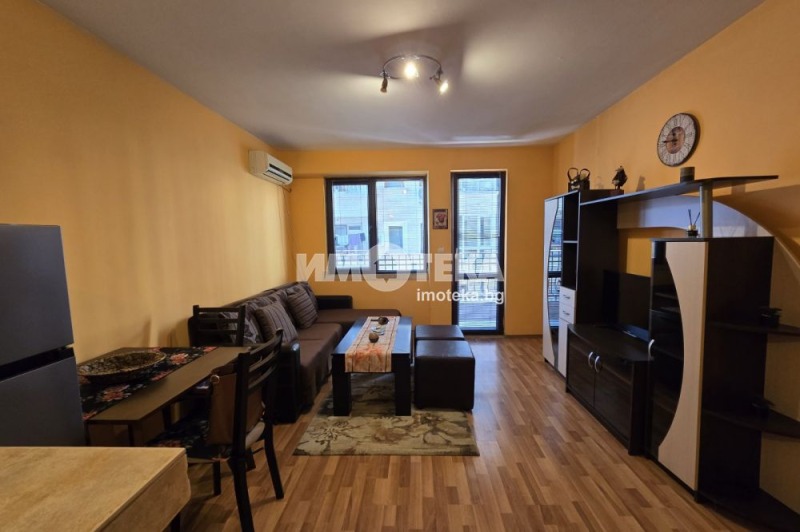 Te huur  1 slaapkamer Plovdiv , Mladezjki Chalm , 60 m² | 53983983