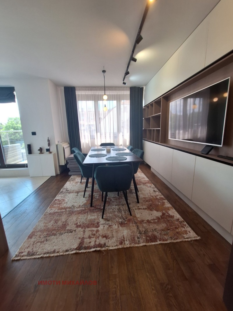 Zu vermieten  2 Schlafzimmer Sofia , Witoscha , 102 qm | 68058078 - Bild [5]