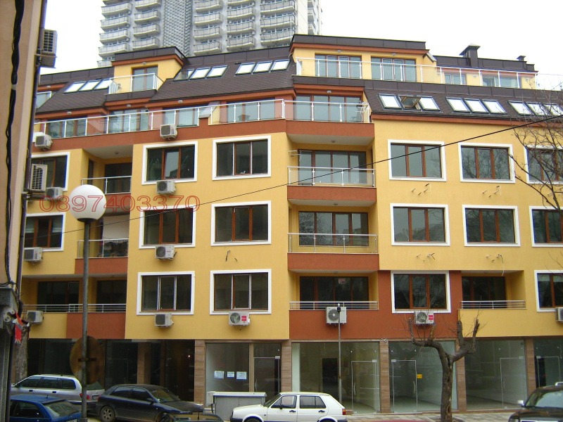 Дава под наем ГАРАЖ, ПАРКОМЯСТО, гр. Варна, Гръцка махала