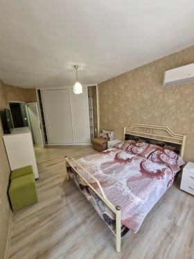 Studio Țentâr, Ruse 2