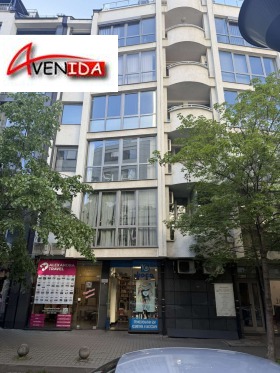 Escritório Centar, Sofia 1
