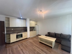 1 dormitor Gagarin, Plovdiv