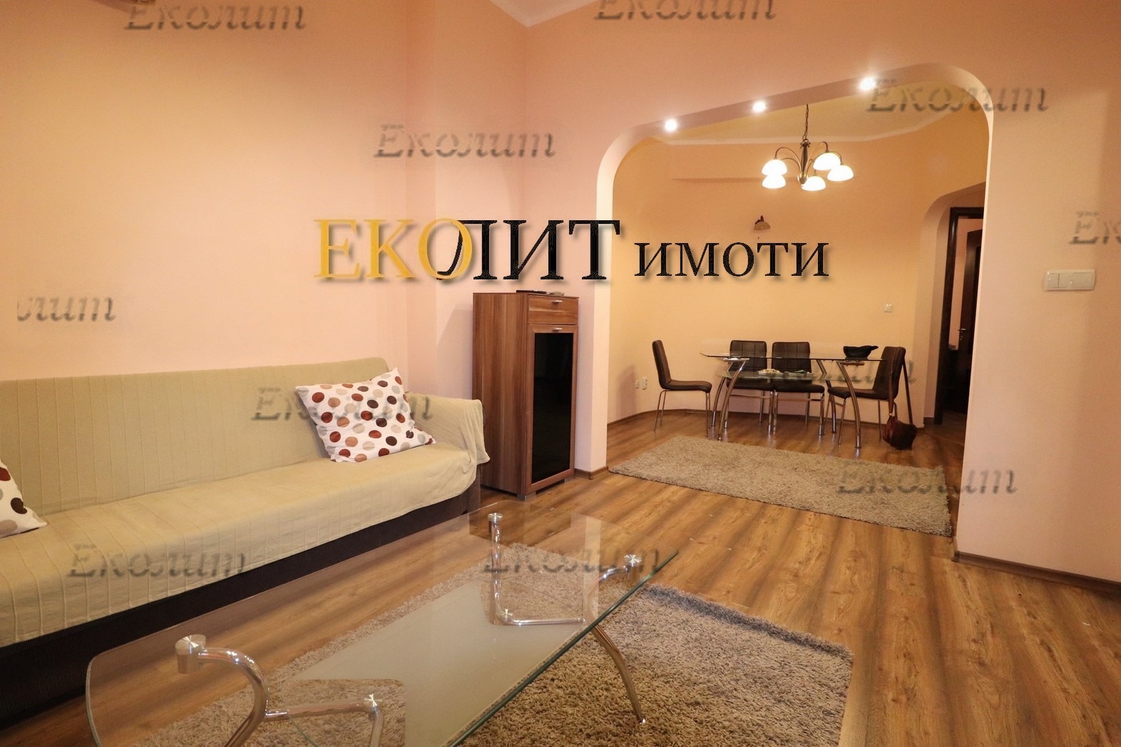 Дава под наем 4-СТАЕН, гр. София, Център, снимка 3 - Апартаменти - 54790846