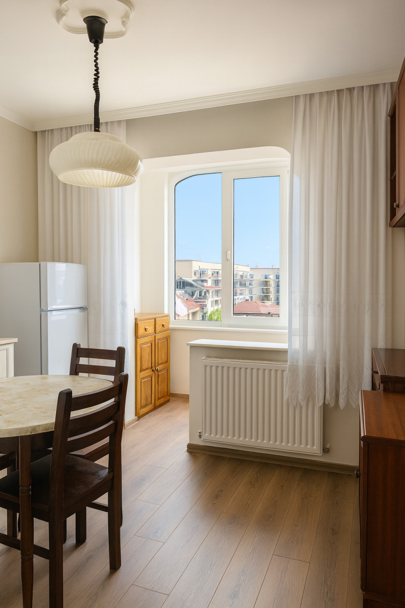 Дава под нем  4-стаен, град София, Младост 2 •  664 € • ID 92591990 — holmes.bg - [1] 
