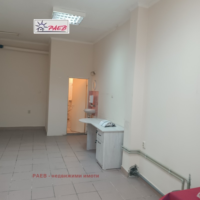 Te huur  Kantoor Ruse , Druzjba 3 , 30 m² | 68916387 - afbeelding [2]