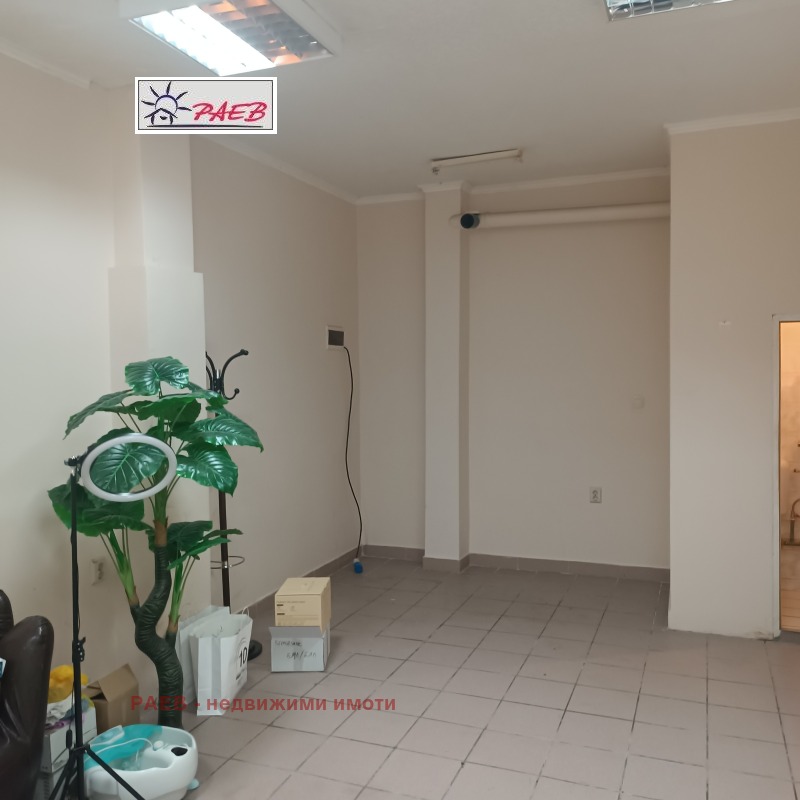 Te huur  Kantoor Ruse , Druzjba 3 , 30 m² | 68916387 - afbeelding [4]