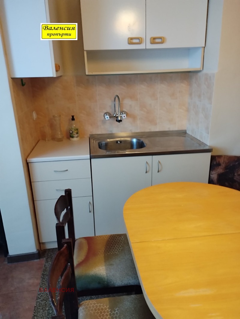 Дава под наем 1-СТАЕН, гр. Враца, Дъбника, снимка 2 - Апартаменти - 53107351