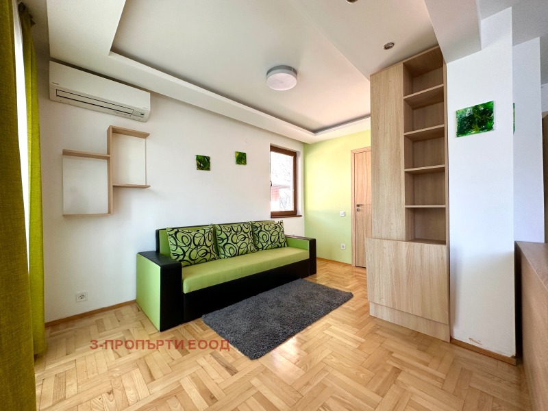 Zu vermieten  3+ Schlafzimmer Sofia , Zentar , 160 qm | 74266948 - Bild [2]