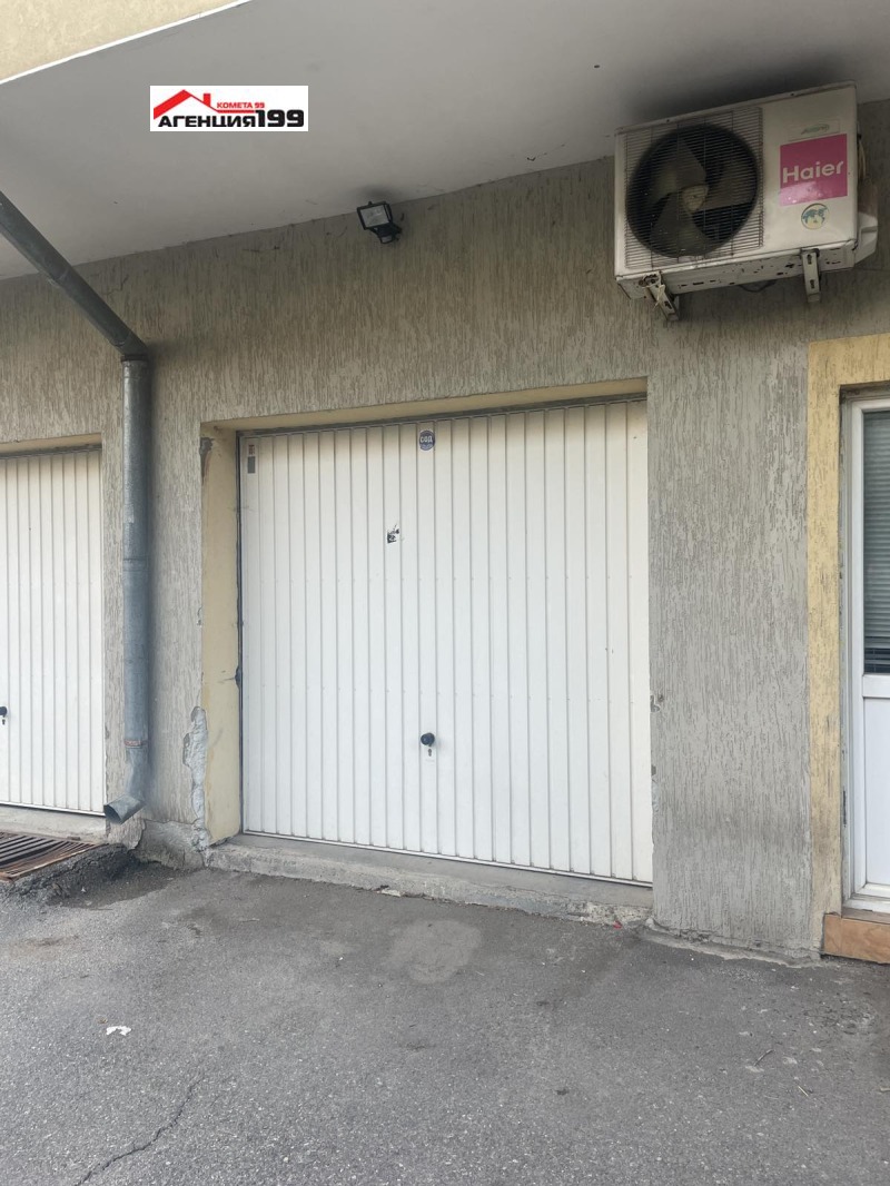 Da affittare  Box auto Sofia , Liulin 8 , 25 mq | 78871836