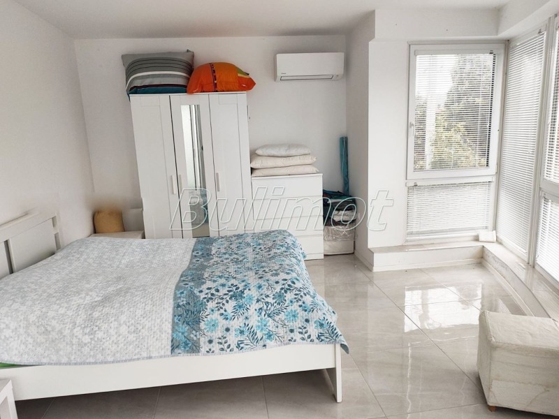 Дава под наем КЪЩА, гр. Варна, м-т Горна Трака, снимка 3 - Къщи - 52562890