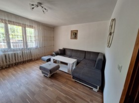 3+ slaapkamer Nadezjda 2, Sofia 1