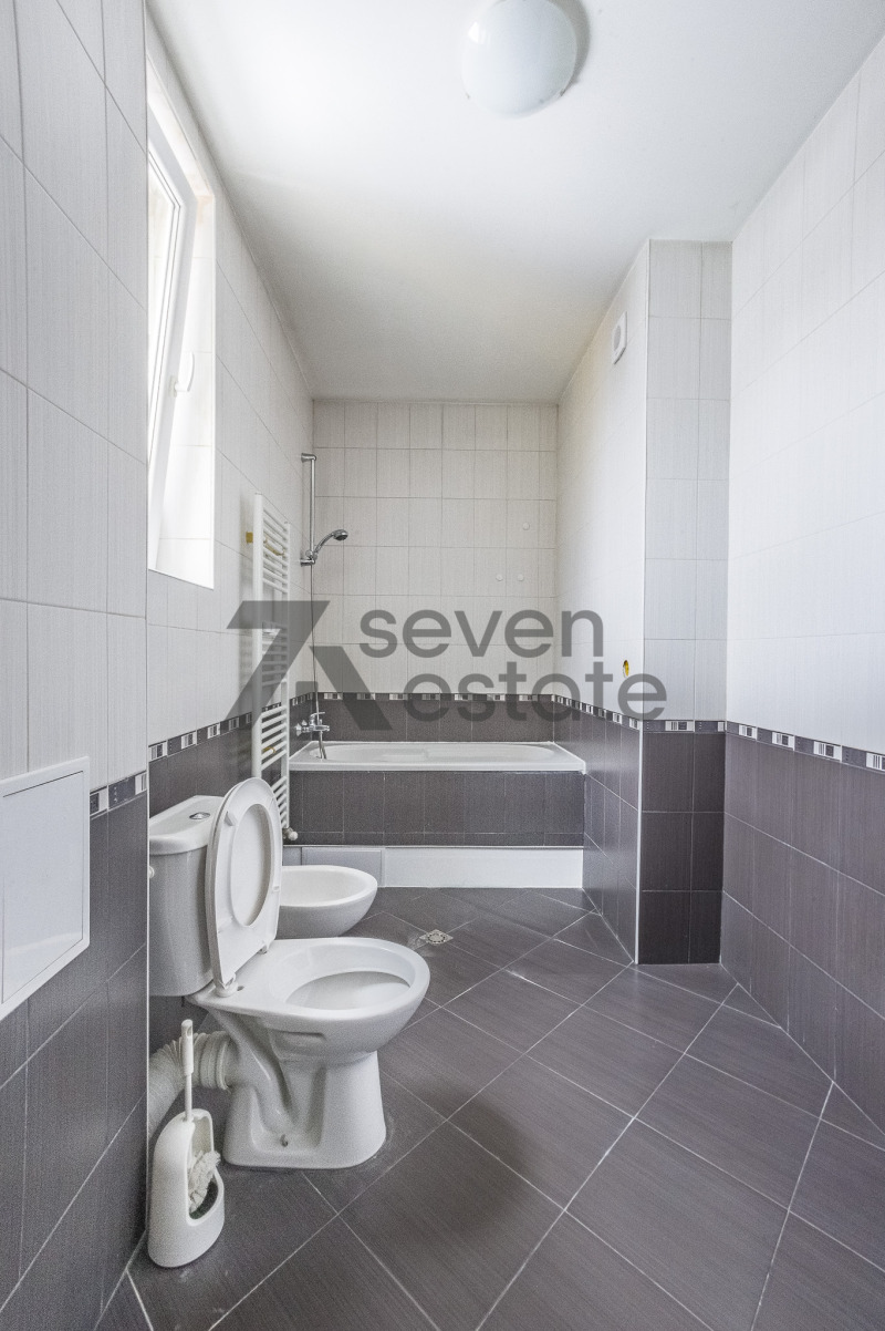 Дава под наем 4-СТАЕН, гр. София, Център, снимка 8 - Апартаменти - 53595853