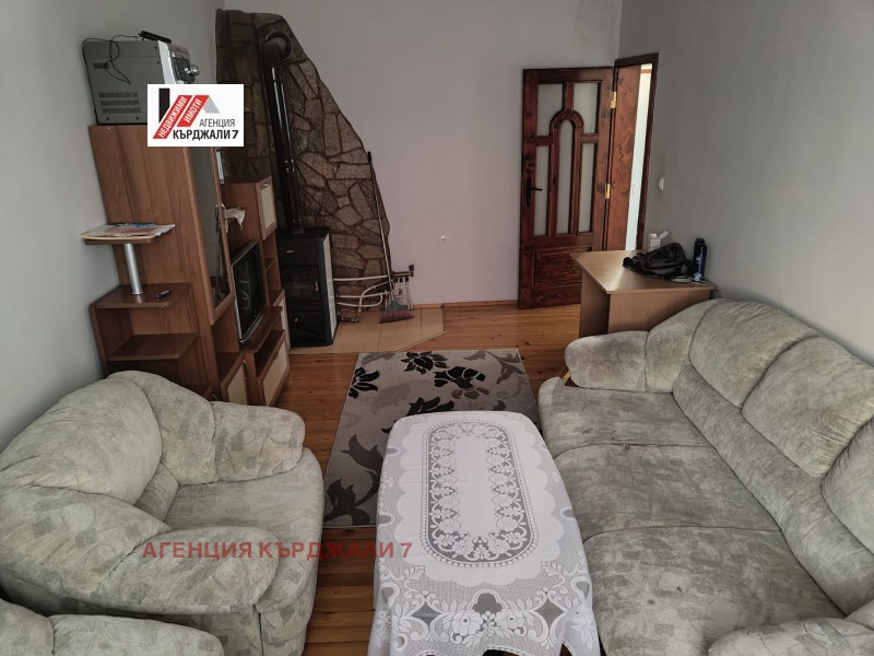Дава под наем  3-стаен град Кърджали , Център , 65 кв.м | 29935392 - изображение [4]