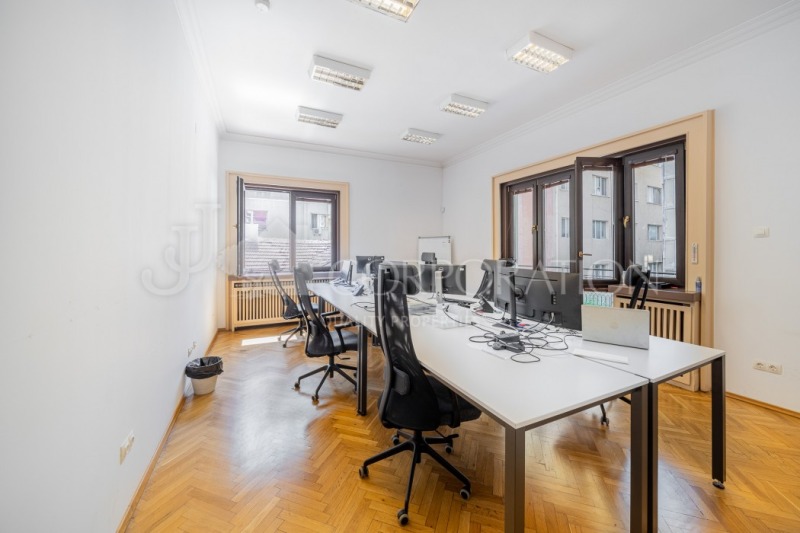 K pronájmu  Dům Sofia , Doktorski pametnik , 750 m2 | 42491171 - obraz [5]