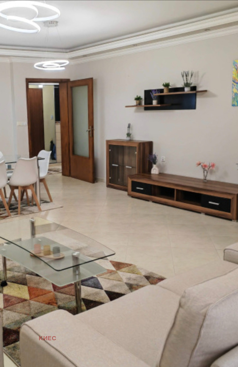 Vuokrattavana  2 makuuhuonetta Sofia , Manastirski livadi , 130 neliömetriä | 35640685 - kuva [3]