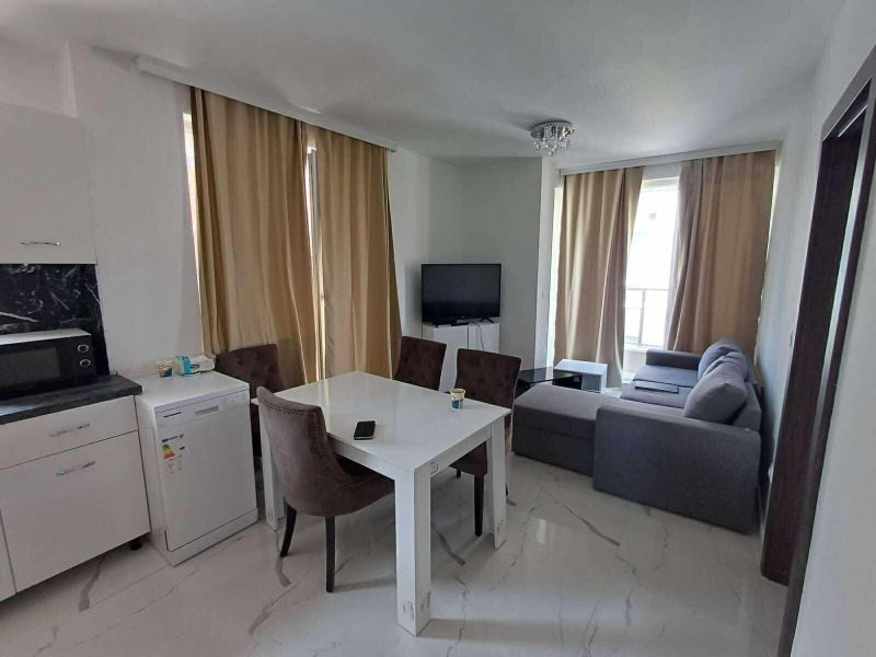 Дава под нем  3-стаен, град София, Манастирски ливади •  850 € • ID 93742594 — holmes.bg - [1] 