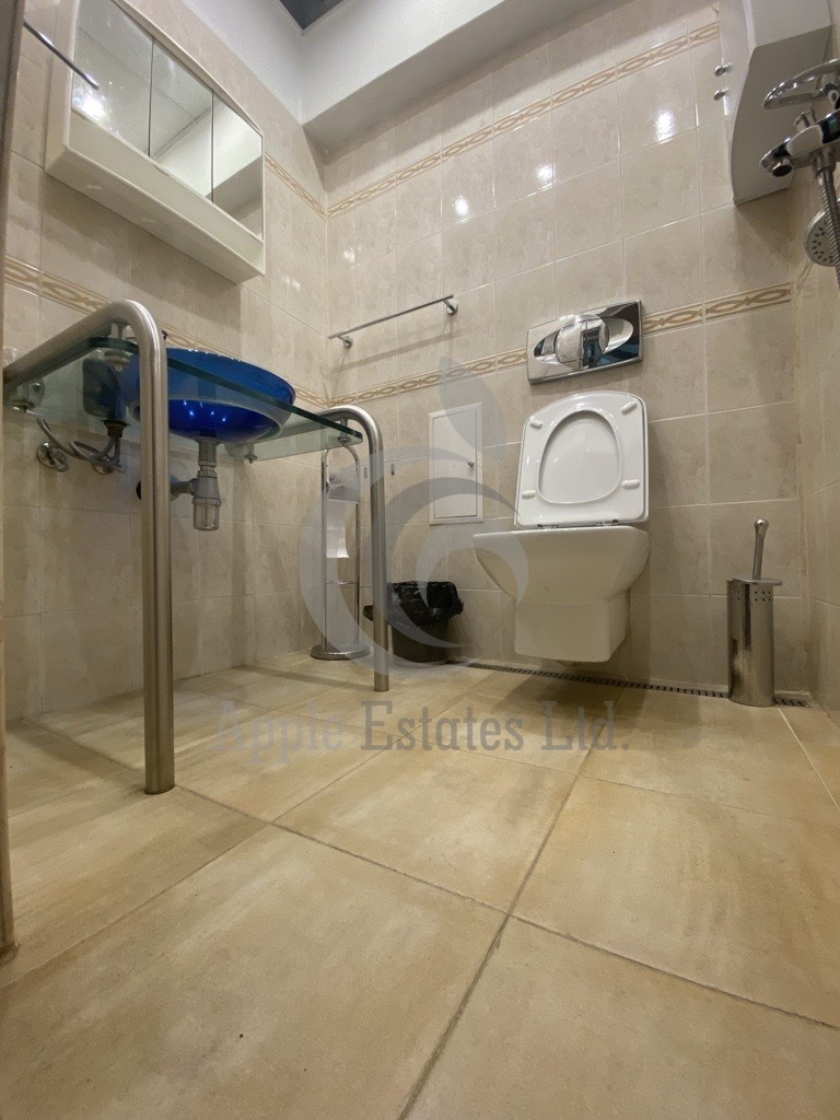 Te huur  Kantoor Sofia , Tsentar , 80 m² | 47105665 - afbeelding [9]
