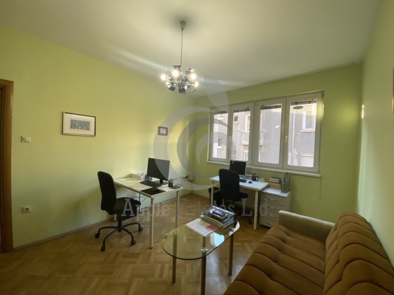 Te huur  Kantoor Sofia , Tsentar , 80 m² | 47105665 - afbeelding [4]