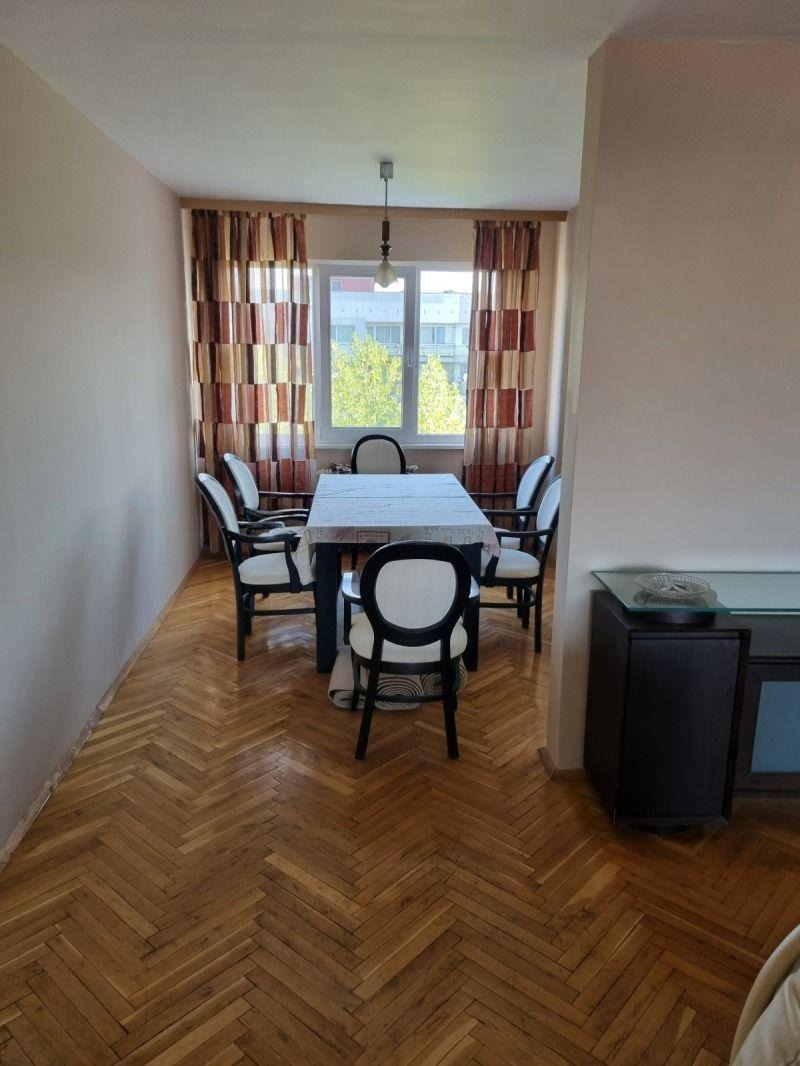 Zu vermieten  2 Schlafzimmer Sofia , Geo Milew , 75 qm | 78676113