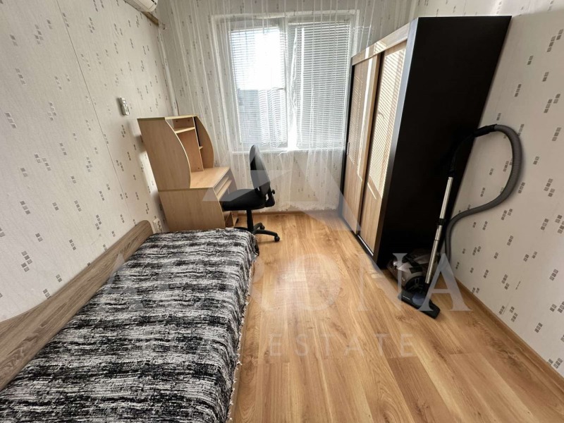 Дава под наем 3-СТАЕН, гр. Пловдив, Кючук Париж, снимка 11 - Апартаменти - 52544884