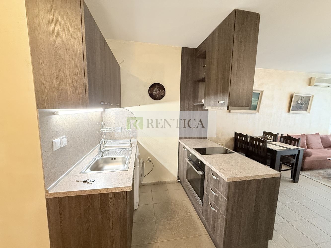 Дава под наем 2-СТАЕН, гр. Варна, Център, снимка 4 - Апартаменти - 54073288