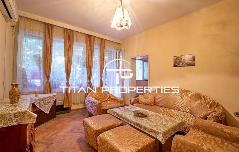 Da affittare  1 camera da letto Plovdiv , Marasha , 65 mq | 43830193