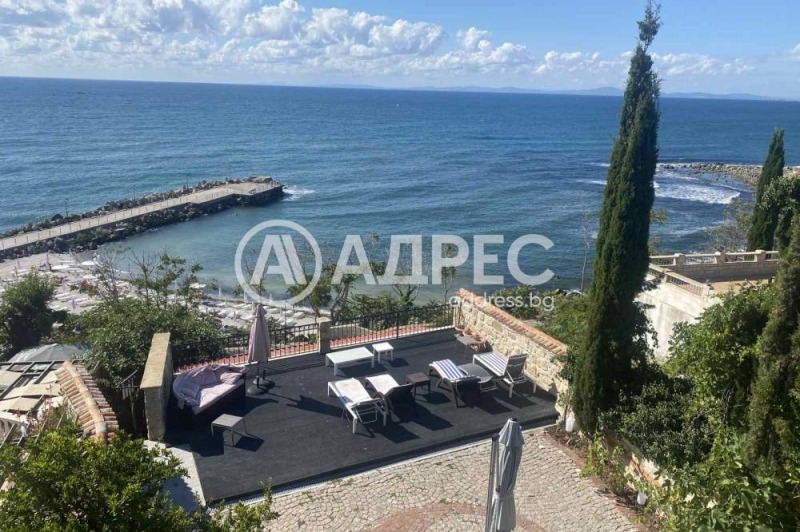 Дава под наем  Къща област Бургас , гр. Несебър , 250 кв.м | 33686879 - изображение [4]