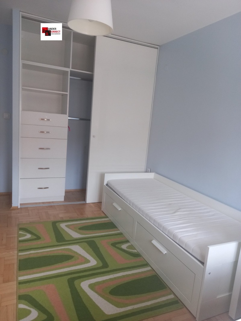 Zu vermieten  3 Schlafzimmer Sofia , Dianabad , 160 qm | 98144210 - Bild [13]