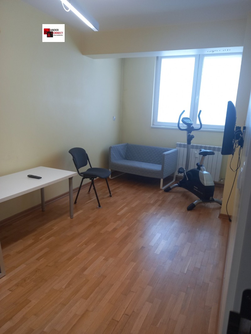 K pronájmu  3 ložnice Sofia , Dianabad , 160 m2 | 98144210 - obraz [11]