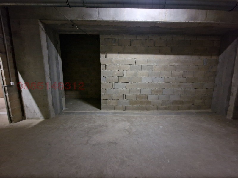 Дава под наем СКЛАД, гр. Варна, Левски 2, снимка 2 - Складове - 52782789