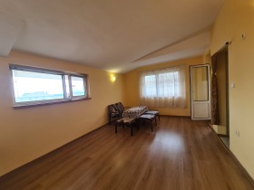 1 bedroom Mladezhki halm, Haskovo 1