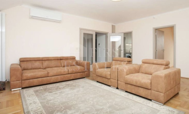 Kiadó  3 hálószobás Sofia , Iztok , 170 négyzetméter | 30022291 - kép [2]