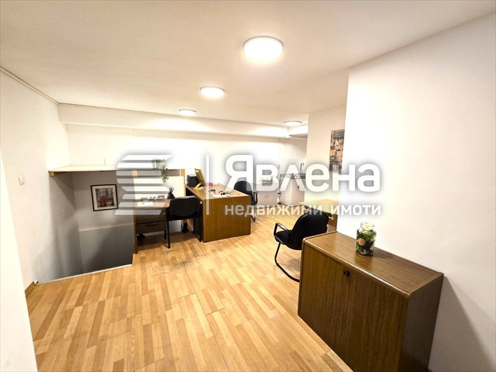 Da affittare  Magazzinaggio Sofia , Tsentar , 65 mq | 79443268