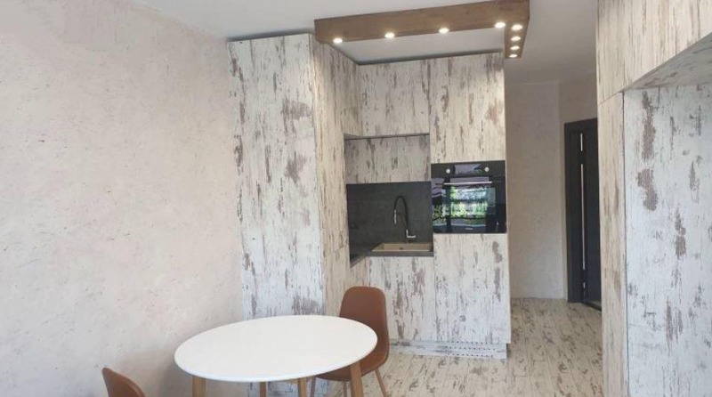 Дава под нем  1-стаен, град Пловдив, Център •  400 EUR • ID 66109413 — holmes.bg - [1] 