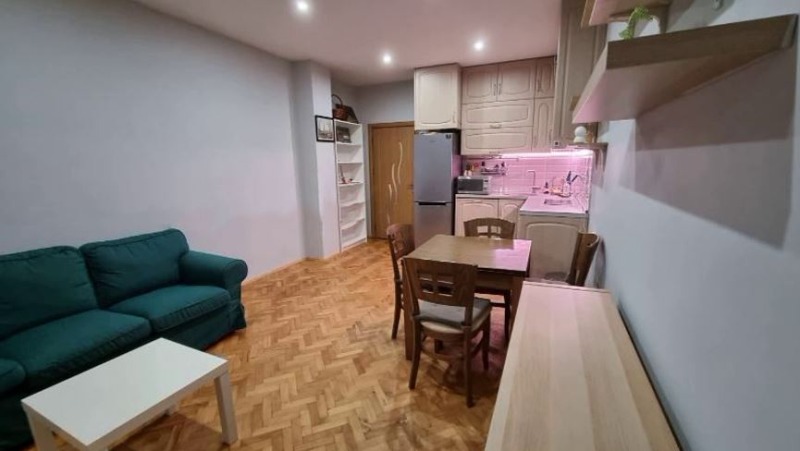 Kiadó  1 hálószoba Sofia , Zona B-18 , 55 négyzetméter | 10842726