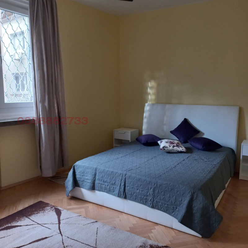 Дава под наем 2-СТАЕН, гр. София, Център, снимка 2 - Апартаменти - 52968651